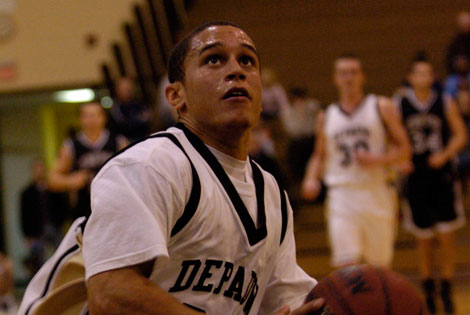 Mike Moore becomes SCAC all-time assists leader