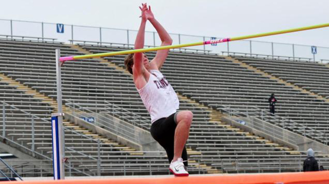 Trinity's Warren Places in Tie for 14th in NCAA Men's High Jump