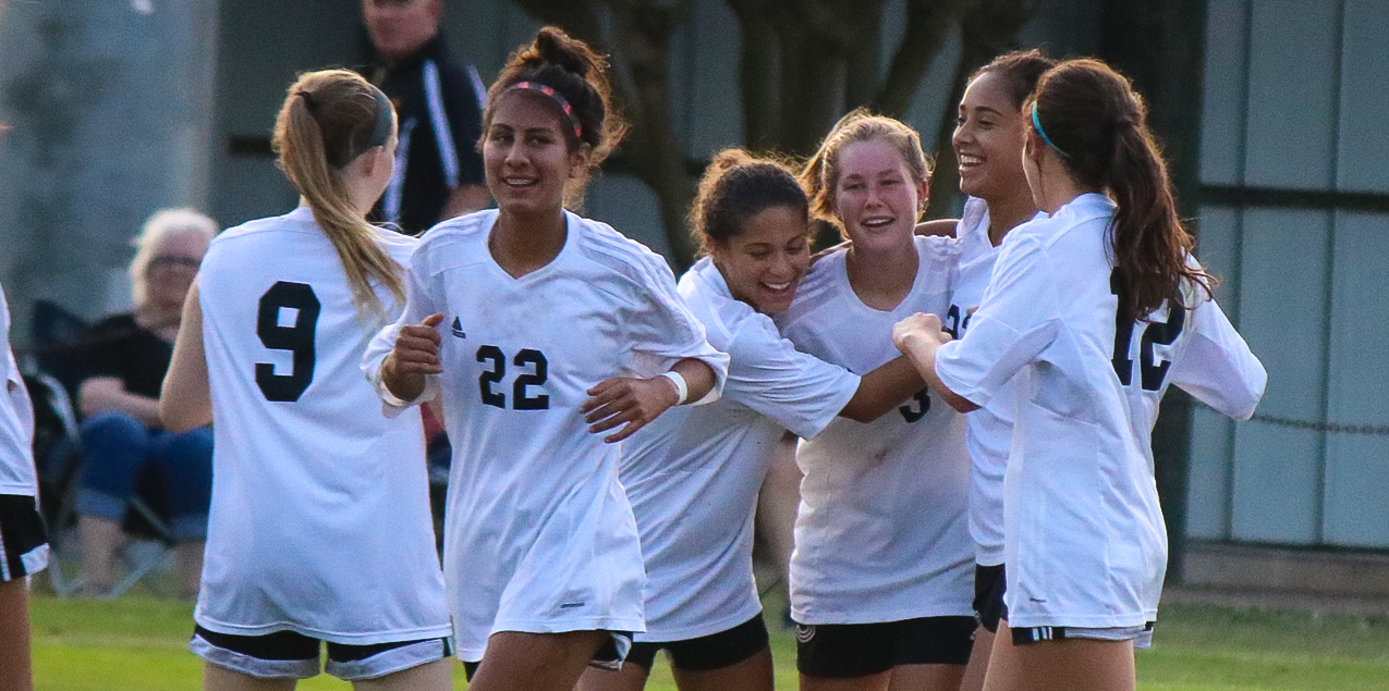 Centenary and Texas Lutheran Advance on Day One of SCAC Women's Soccer Championship